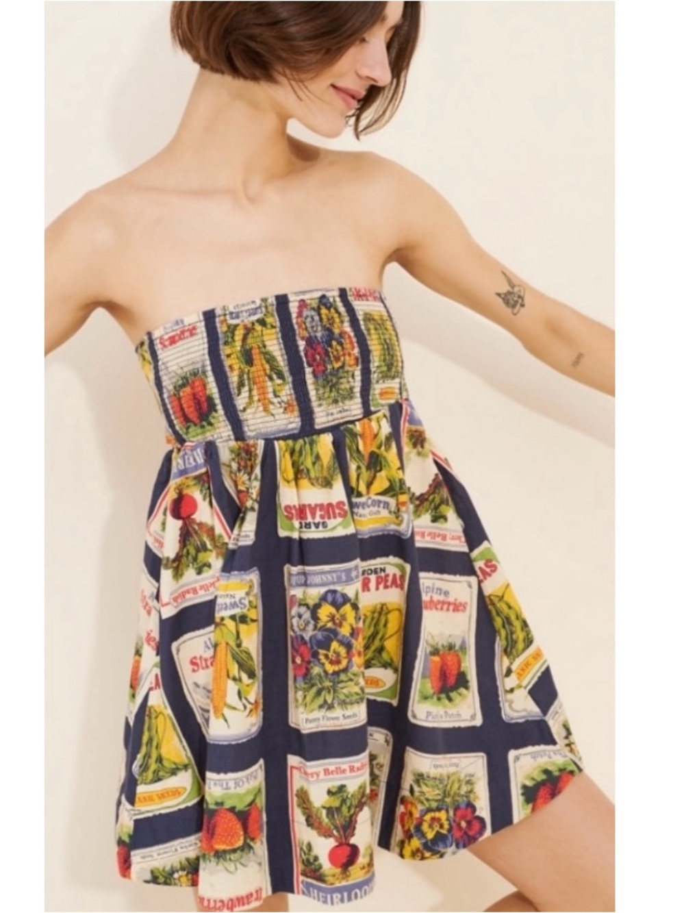 Urban Outfitters BDG Juliana Smocked Strapless Mini Dress Large Seed Packet